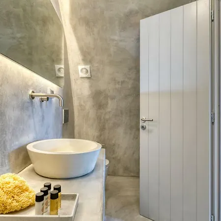 Marble Sun With Jacuzzi By Caldera