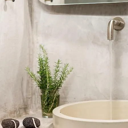 Marble Sun With Jacuzzi By Caldera فيلة