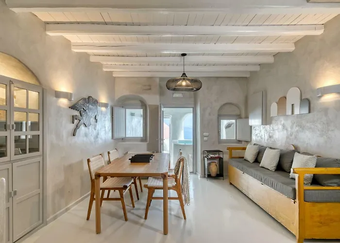 Marble Sun With Jacuzzi By Caldera * Oia (Santorini)