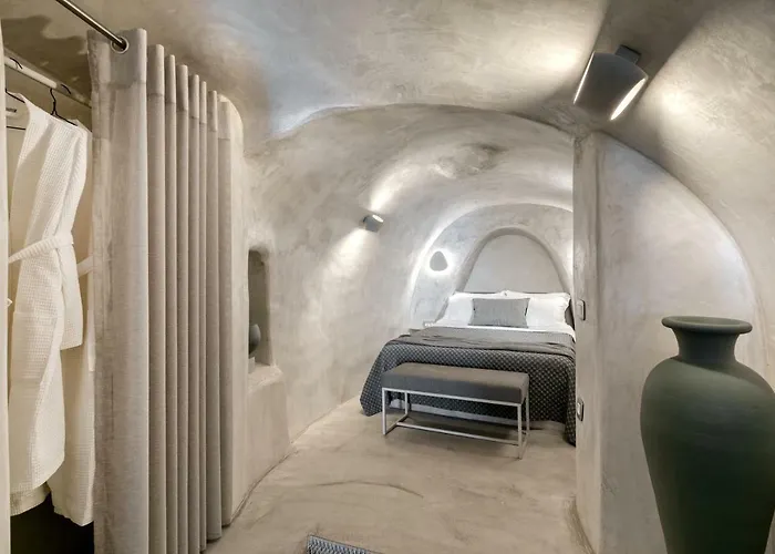 Marble Sun With Jacuzzi By Caldera